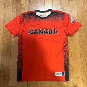 Little League World Series Canada shirt! Like new condition. Size S.